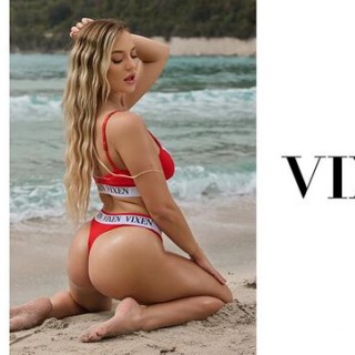 Шлюха трахается как дикая сучка