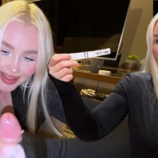 Шлюха блондиночка часто трахается без остановки