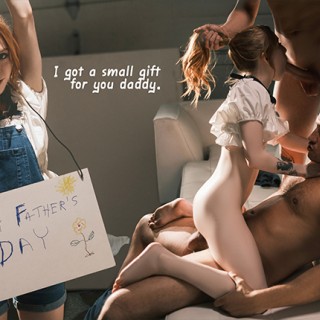 Молоденькая шлюшка отжарена крепкими самцами