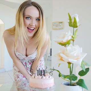 Отличный минет и жаркий секс с красоткой