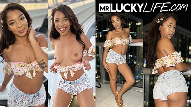 Ролик с сексуальной милой девкой